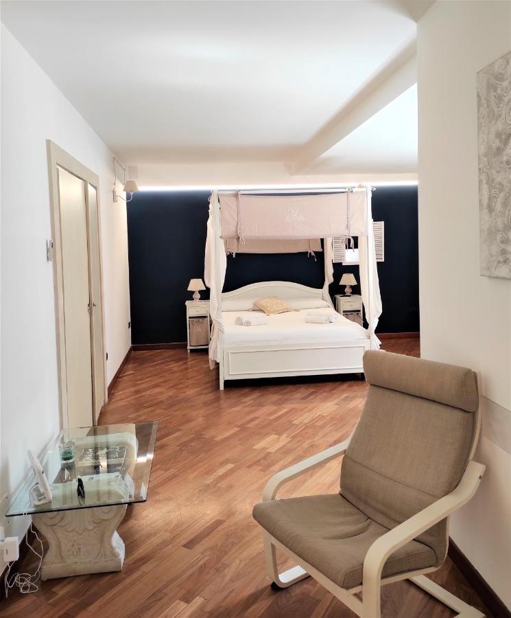 La Casa Di Ilde Al Duomo - Ortigia Holidays Syracuse Extérieur photo