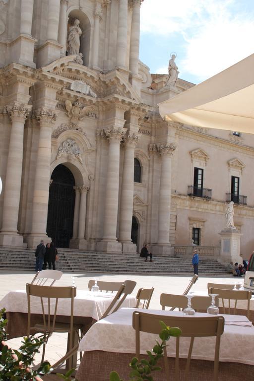 La Casa Di Ilde Al Duomo - Ortigia Holidays Syracuse Extérieur photo