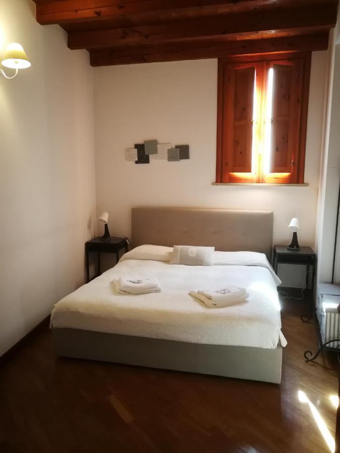 La Casa Di Ilde Al Duomo - Ortigia Holidays Syracuse Extérieur photo