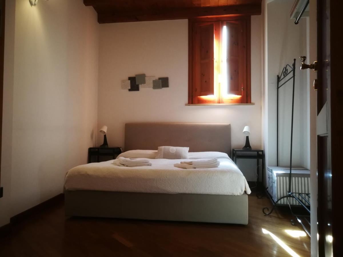 La Casa Di Ilde Al Duomo - Ortigia Holidays Syracuse Extérieur photo